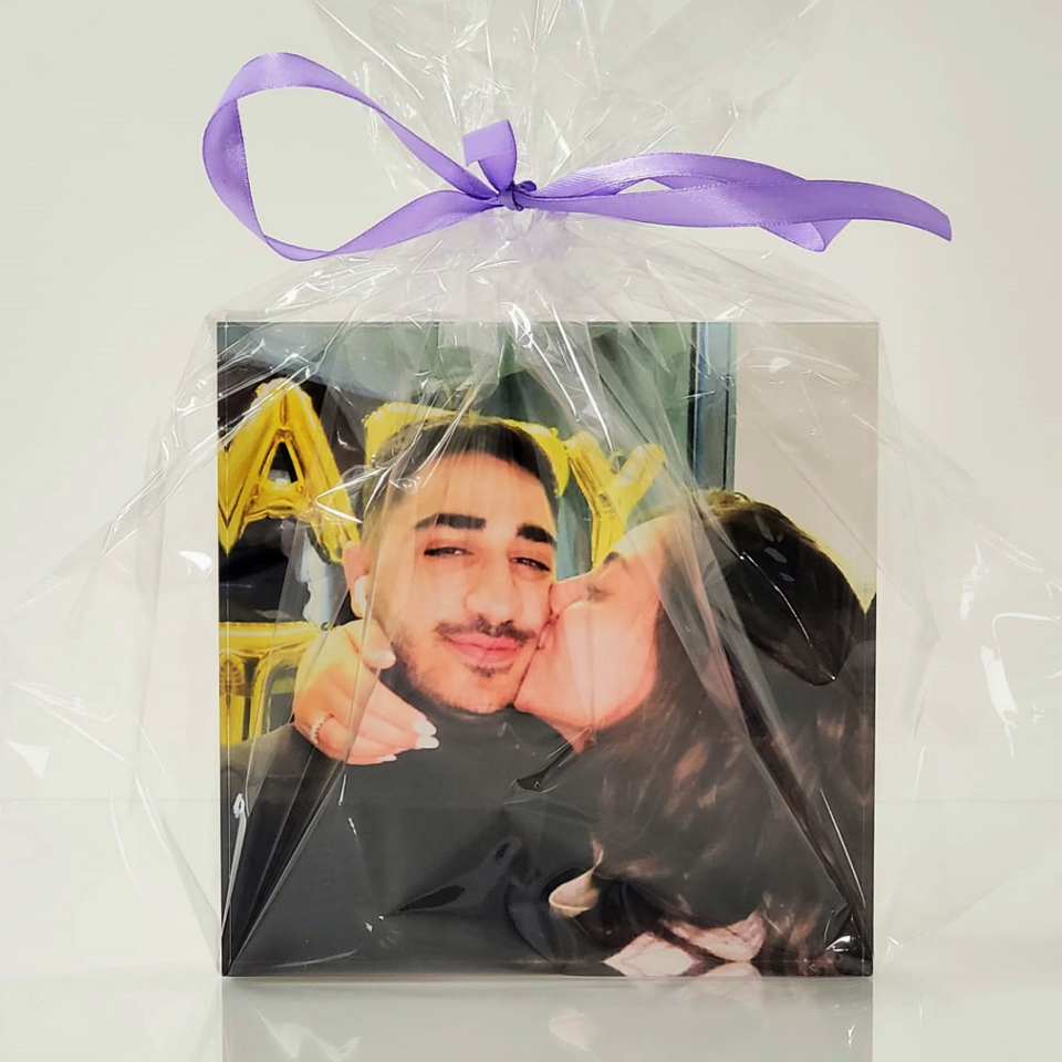 בלוק אייס קריסטלי ריבועי