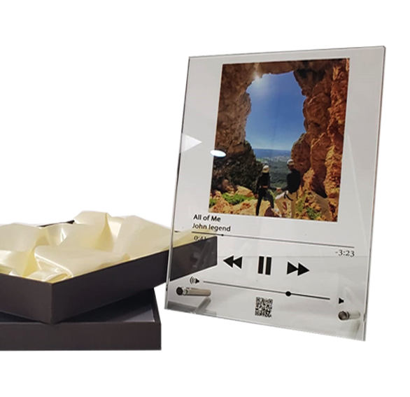 אפל מיוזיק זכוכית